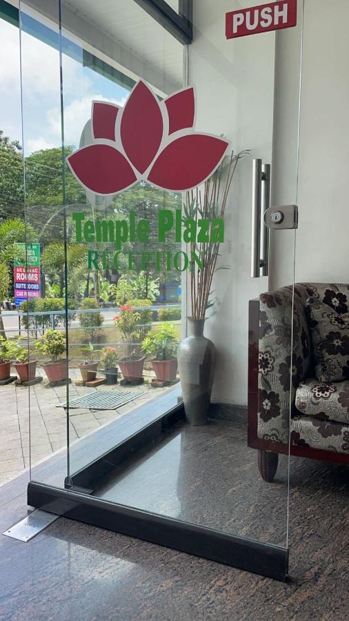 Hotel Temple Plaza Kochi Chottanikara Exterior foto